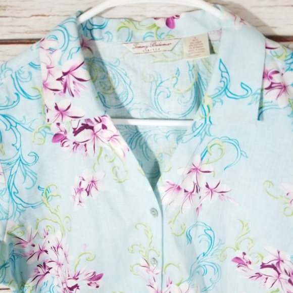 Tommy Bahama Stretch Floral Shirt. Small - Picture 3 of 8